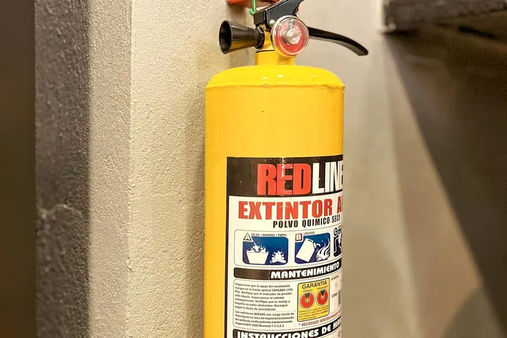 Fire extinguisher